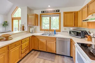 31 Pinehill Ln, Lincoln, NH 03251 - Photo 11