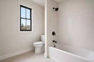1 Jaytee Dr, Alton, NH 03809 - Photo 9
