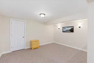 4 Fairview St, Keene, NH 03431 - Photo 39