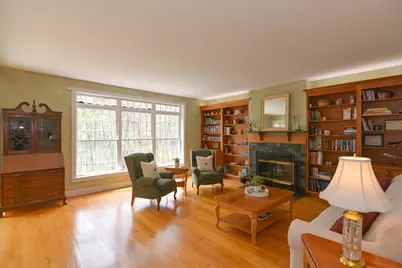 17 Aldrich Street, Litchfield, NH 03052 - Photo 9