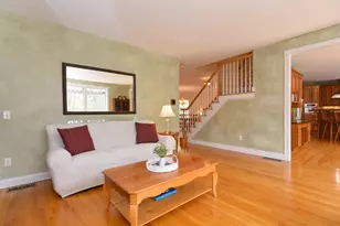 17 Aldrich St, Litchfield, NH 03052 - Photo 11