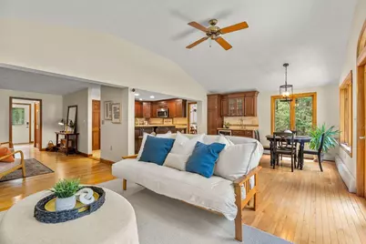 5 Wentworth Drive, Bedford, NH 03110 - Photo 17