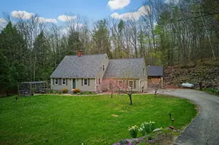22 Hillview Dr, Chichester, NH 03258 - Photo 1