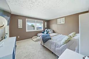 594 Dix St, Manchester, NH 03103 - Photo 17