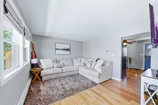 594 Dix St, Manchester, NH 03103 - Photo 3