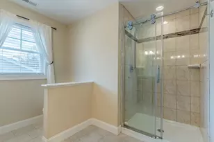 196 Dallaire St, Manchester, NH 03104 - Photo 25