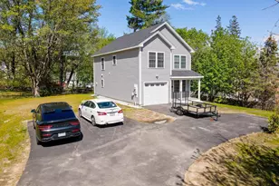 35 Mt Pleasant St, Derry, NH 03038 - Photo 23