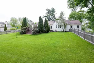 1391 Old N Main St, Laconia, NH 03246 - Photo 33