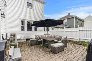 9 Bennett St, Nashua, NH 03064 - Photo 5