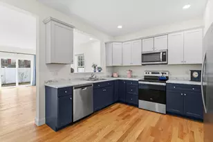 22 Angel Pt Cir, Goffstown, NH 03045 - Photo 13