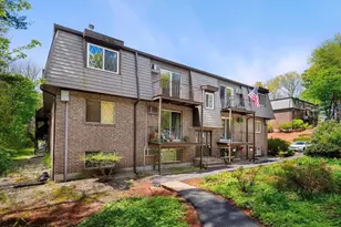 3 Pembroke Dr, Derry, NH 03038 - Photo 1