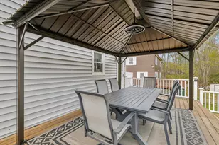239 Wells St, Manchester, NH 03104 - Photo 25