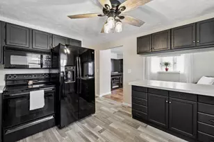 239 Wells St, Manchester, NH 03104 - Photo 13