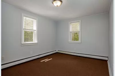 24 Putnam Street, Claremont, NH 03741 - Photo 33