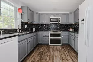 25 Stockholm St, Manchester, NH 03104 - Photo 5