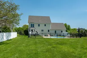 8 Mason Dr, Stratham, NH 03885 - Photo 5