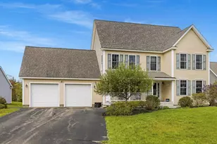 8 Mason Dr, Stratham, NH 03885 - Photo 3