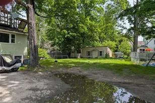 22 Pine St, Exeter, NH 03833 - Photo 3