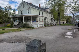 22 Pine St, Exeter, NH 03833 - Photo 3