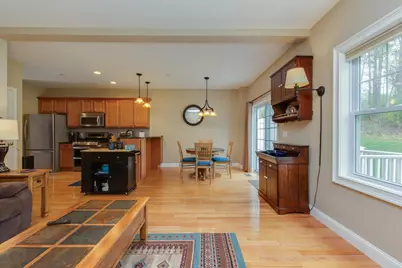89 Woodview Way, Manchester, NH 03102 - Photo 21