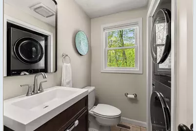 29 Hazel Avenue, Nashua, NH 03062 - Photo 15