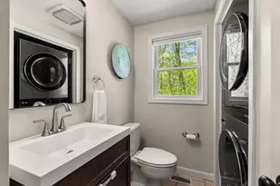 29 Hazel Ave, Nashua, NH 03062 - Photo 15