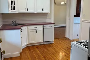 336 E High St, Manchester, NH 03014 - Photo 17