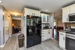 6 Nancy Ln, Hooksett, NH 03106 - Photo 17