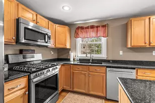 75 McDaniel Shore Dr, Barrington, NH 03825 - Photo 3