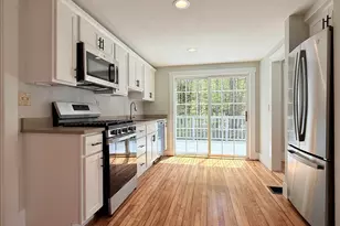 9 Blake Rd, Epping, NH 03042 - Photo 3