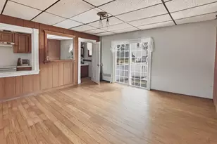 808 Grove St, Manchester, NH 03103 - Photo 7