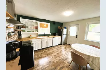 19 Edgewood Street, Milford, NH 03055 - Photo 5