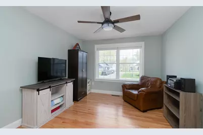6 Anita Drive #11, Hudson, NH 03051 - Photo 11
