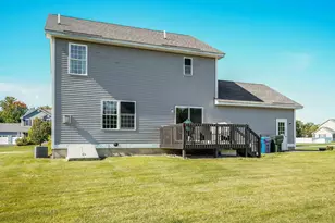 158 Windswept Rd, Manchester, NH 03109 - Photo 25