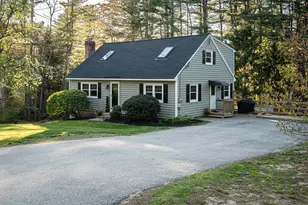 20 Alvirne Dr, Hudson, NH 03051 - Photo 1