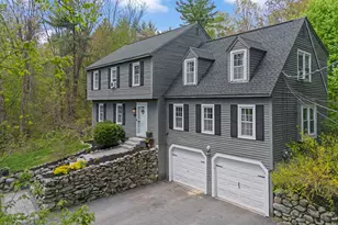 23 Hitching Post Ln, Bedford, NH 03110 - Photo 5