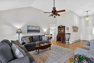 9 Marshview Cir, Seabrook, NH 03874 - Photo 11