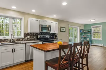 109 Langford Road, Raymond, NH 03077 - Photo 9