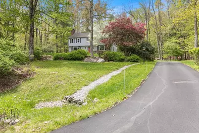 18 Winterberry Drive, Amherst, NH 03031 - Photo 3