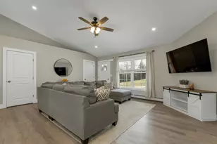 85 Kennybeck Ct, New Ipswich, NH 03071 - Photo 5