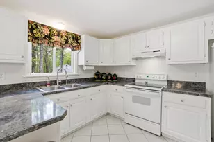 4 Timothy Ln, Hudson, NH 03051 - Photo 13