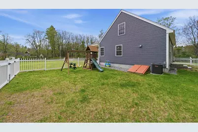 10 Colburn Road, New Boston, NH 03070 - Photo 31