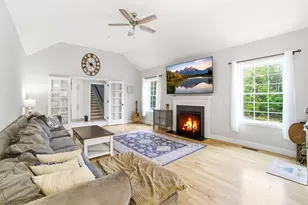 84 Juniper Cir, Auburn, NH 03032 - Photo 11