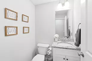 84 Juniper Cir, Auburn, NH 03032 - Photo 19