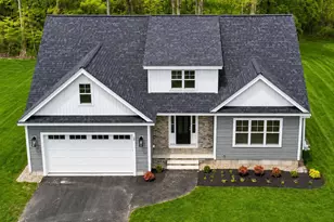 68 Farmington Rd, Nashua, NH 03060 - Photo 5