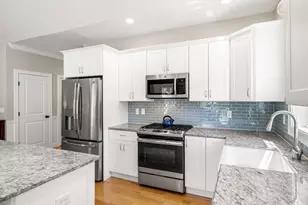 7 Catalpa Rd, Salem, NH 03079 - Photo 5