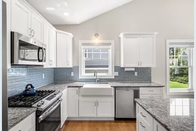 7 Catalpa Road, Salem, NH 03079 - Photo 11