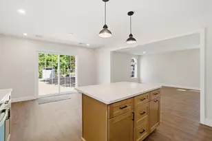 6 Pleasant St, Derry, NH 03038 - Photo 7