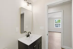 6 Pleasant St, Derry, NH 03038 - Photo 35