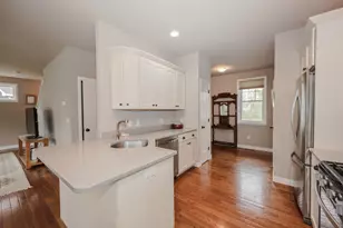 37 Redwood Way, Manchester, NH 03102 - Photo 11